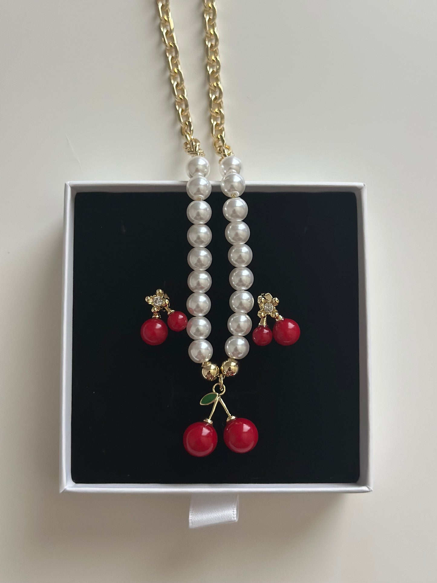 Cherry Perlas Set