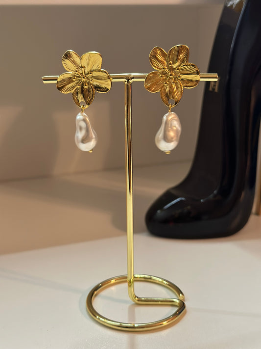 Bloom Pearl Earrings
