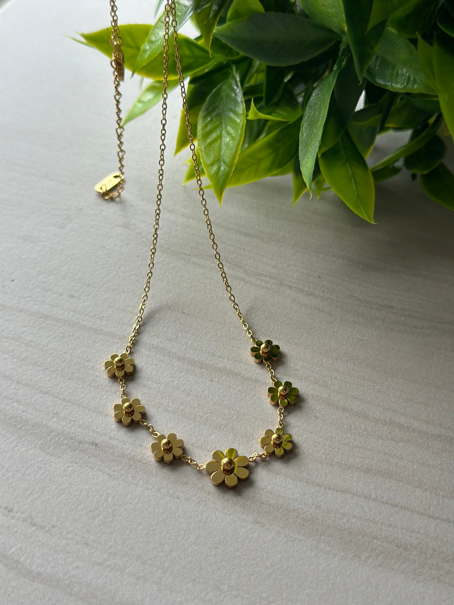 Daisy Necklace